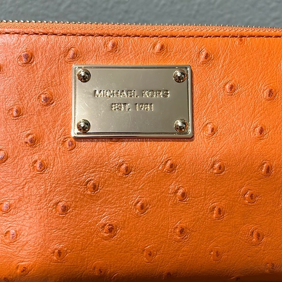 NWT Michael Kors Tangerine Orange Hamilton Ostrich Leather Accordion Wallet - Picture 7 of 15
